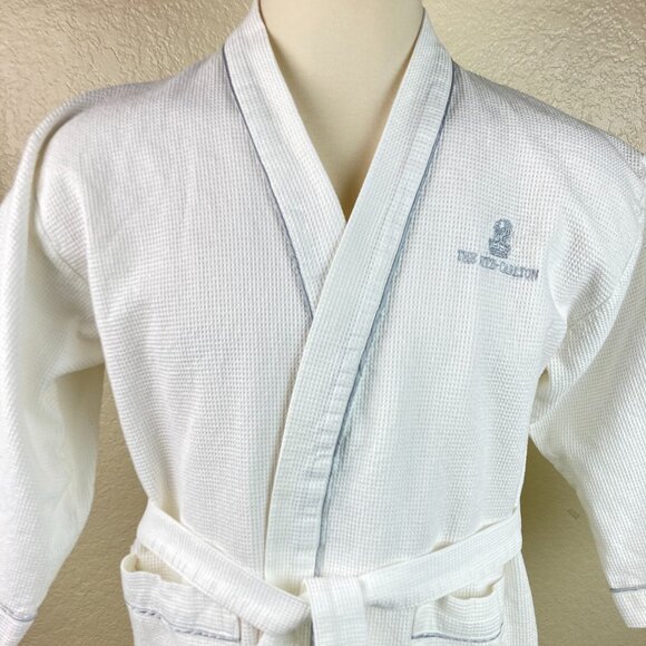 The Ritz Carlton Waffle White Mid-calf length Robe Pockets Gray Trim One Size - Picture 2 of 11